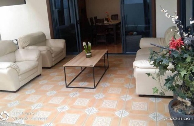 Cheerful 3 Bedroom Home/Villa with pool
