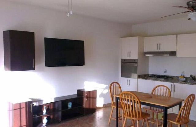 Chelsea Villas, Gound Floor, una cama