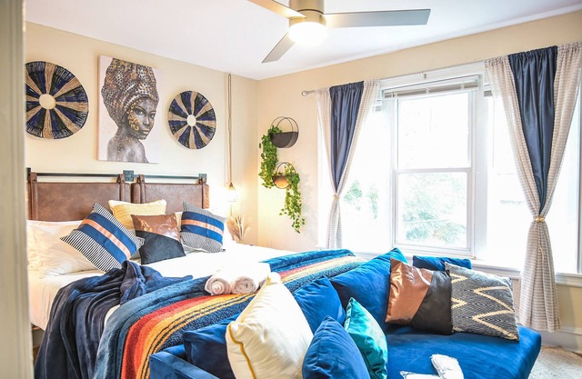 Chic 4BR Dwelling w/ Backyard in Philadelphia