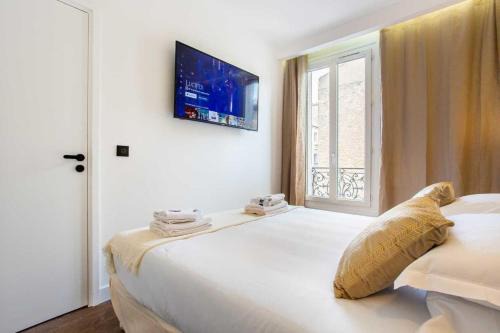 Chic and Cozy Apartment in the Heart of Paris