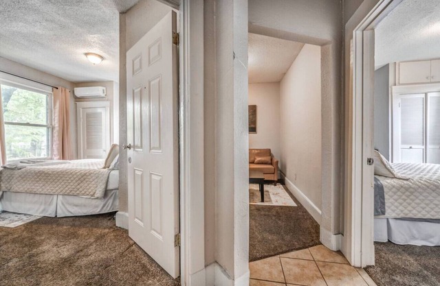 Chic Midtown Apartment Near Zoo, Park and Museums