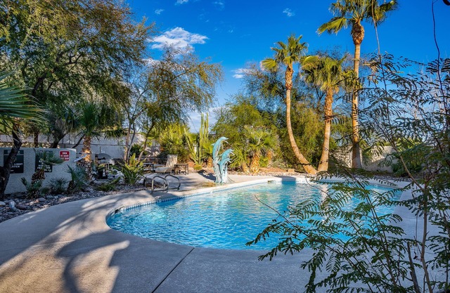 Villa privada Las Vegas: Oasis junto a la piscina, WiFi rápido, admite mascotas