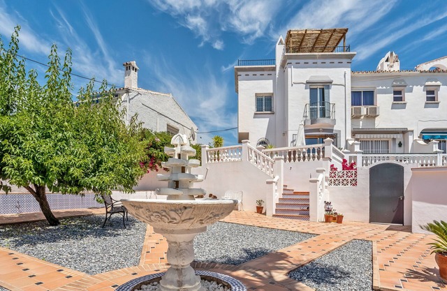 Casa elegante con gran jardín cerca de Burriana