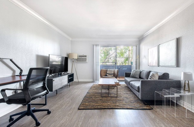 Chic Torrance 1BR w/ Roofdeck, Pool, near Redondo Beach by Blueground