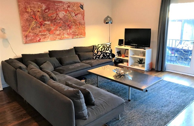 Chic One Bedroom Beach Pad - 2 cuadras de la playa