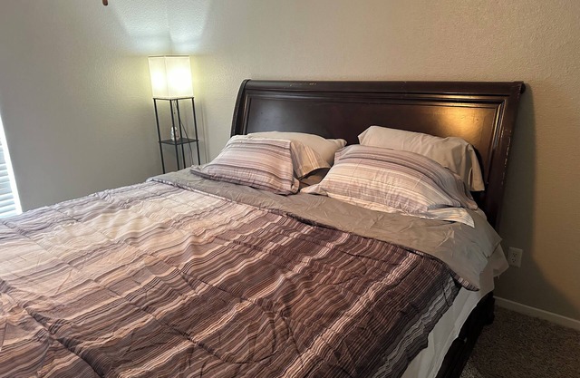 Chiidbest 2-bedroom apartment with WiFi, AC in vibrant Houston
