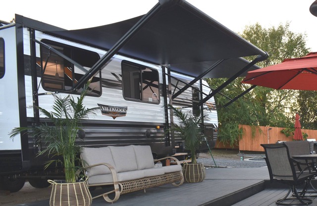 Citrus Grove in Temecula Wine Country - Resort like accommodations with Jacuzzi