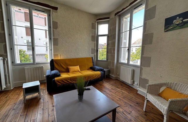 Apartamento T2 céntrico en La Roche-Posay, ideal para 4 personas, admite mascotas