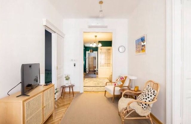 City Center, 3 bedroom, AC