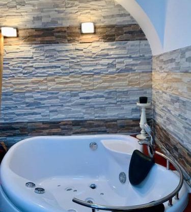 City Center Brabus Jacuzzi Lux