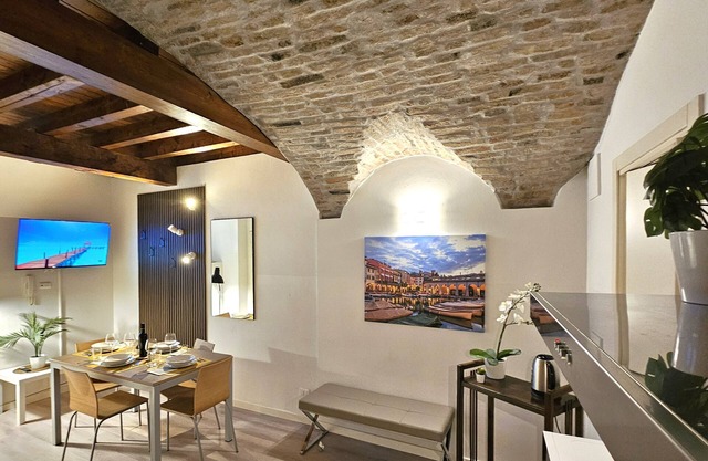 City Heart Cozy apartment In old town Desenzano