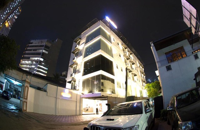City Hotel Colombo 02