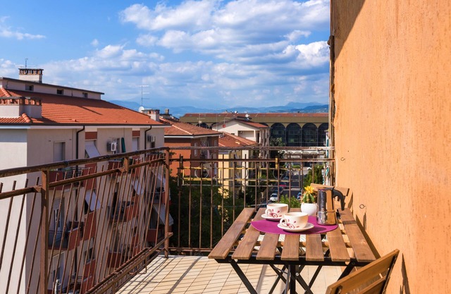 Civico40- Apartamento luminoso con balcones y garaje privado