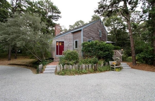Brewster es un clásico de Cape Cod: a pie de playas, apartamentos, restaurantes y bares