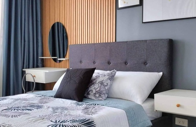 Classy 2 BR Condo Unit @ South Residences