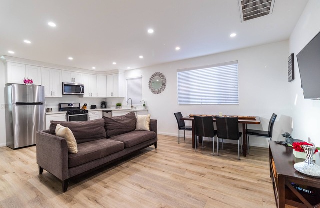 Hermosa casa nueva de 2 camas / 2 baños