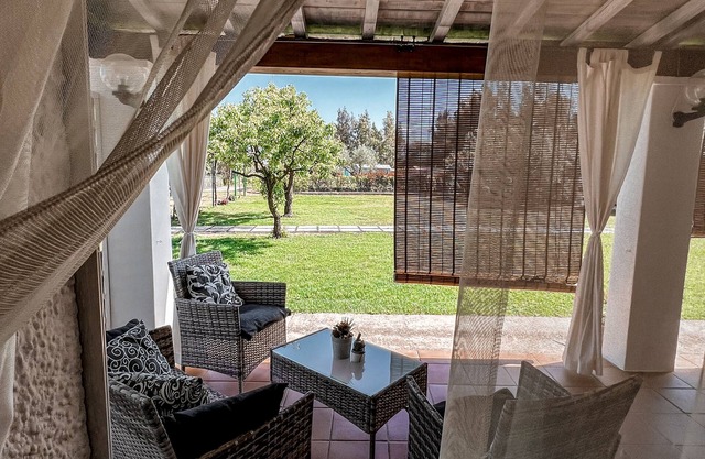 Clear House with direct access to the beach