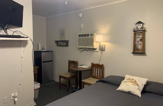 Close to all Amenities-Cabin 6