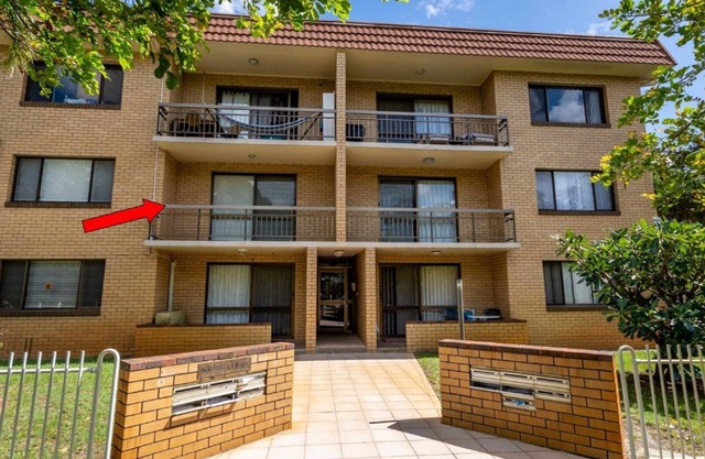 Cerca de Surf Beach, Surf Club, hotel y tiendas - Boyd St, Woorim