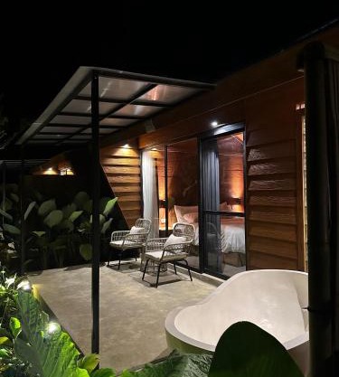 Clovehigh Cabin and Homestay Munduk