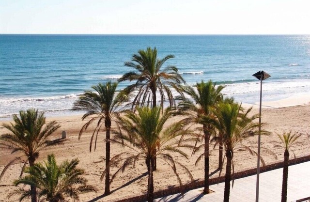 Club Villamar - Preciosa casa con piscina privada y bonito bien cuidado el jardin para disfrutar ...