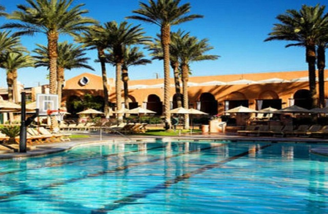Coachella 2024!! Mission Hills Villas, Shuttle bus stop next door!!