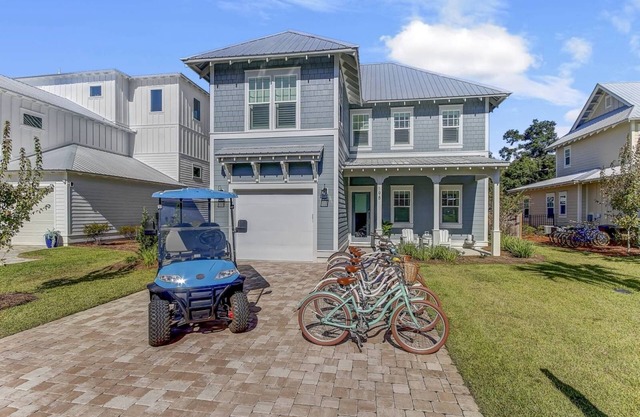 Stay on 30A: Coastal Blessings, Bikes, Golf Cart, & Community Pool!