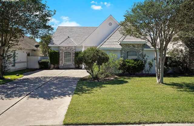 Coastal Escape + 20min DT + Beach + Pets OK + 5BR