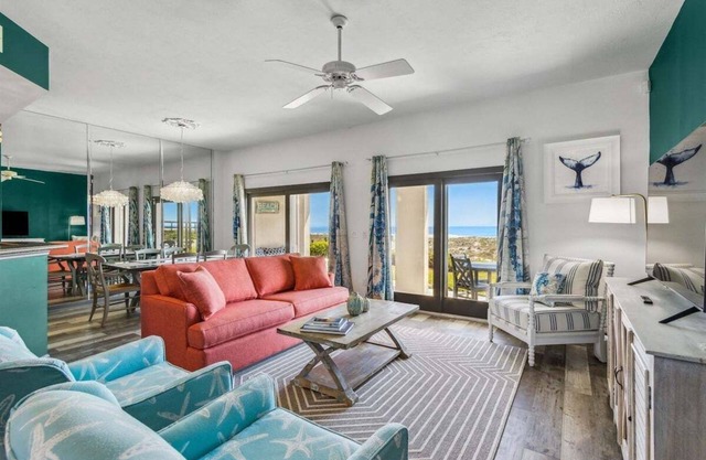 Coastal Luxe: Oceanfront Outrigger Villa
