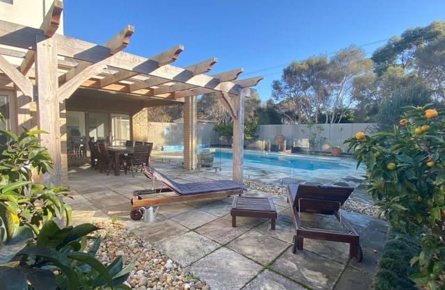 Coastal Villa on Beachcomber!