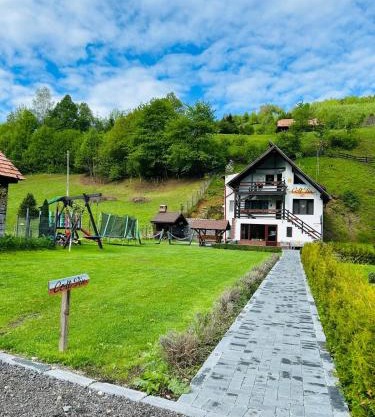 Colț Viu Cabana