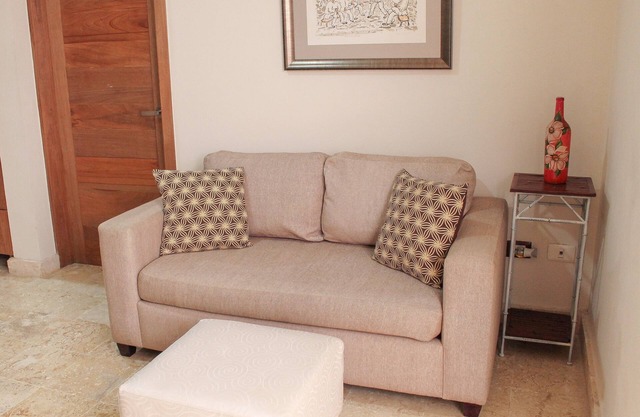 CHARM COLONIAL 1BR PASOS DEL MAR CARIBE