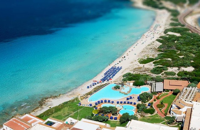 COLONNA GRAND HOTEL CAPO TESTA, a Colonna Luxury Beach Hotel, Santa Teresa Sardegna