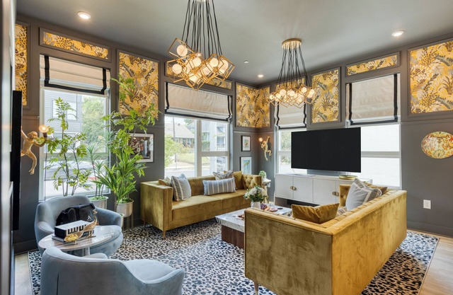 Colorful 4BR w/Artful Design, Dining & Easy Access to Broadway | Bloom House