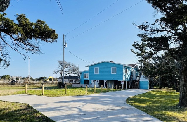 Hatteras, 4 habitaciones, 2 baños, piscina cubierta, kayak y canotaje, cerca del puerto deportivo
