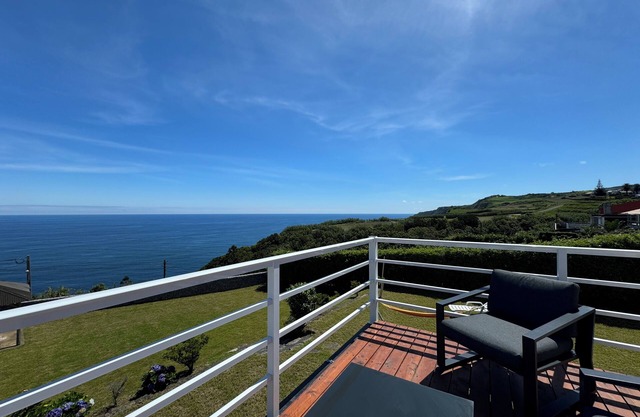 Confort, amabilidad, tranquilidad y vista al mar!