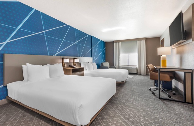 Comfort Inn & Suites Frisco East - McKinney