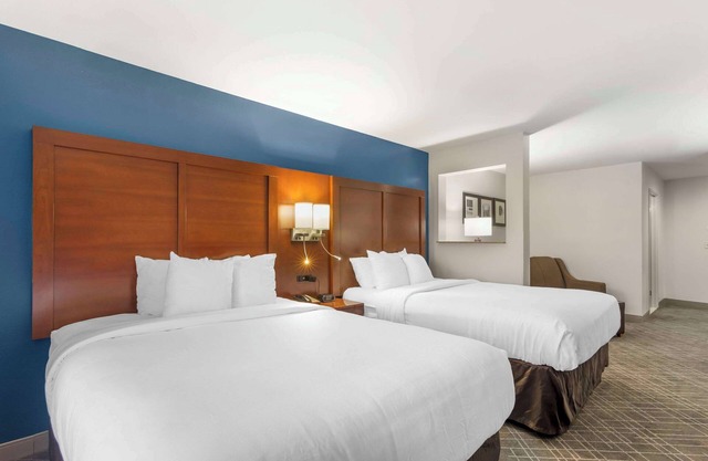 Comfort Suites Atlanta Airport