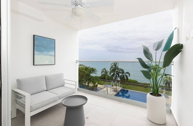 This apartment is a 2 bedroom(s), 1 bathrooms, located in El Palmar, .