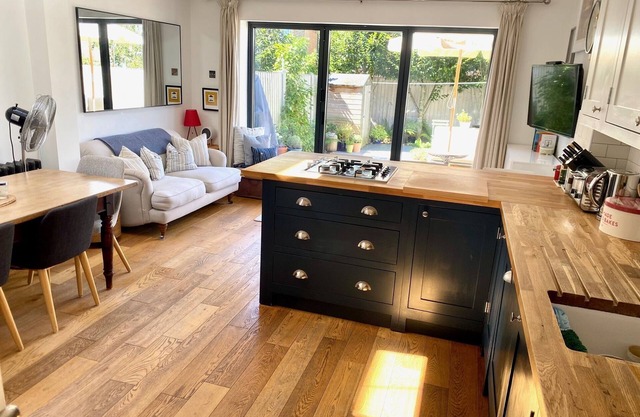 Comfortable and spacious family home in a quiet London street