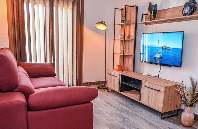Comfortable Apartment overlooking Kalkara Creek