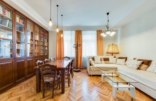 Comfortable apartment with 3 bedrooms/3 bathrooms for total 6 person