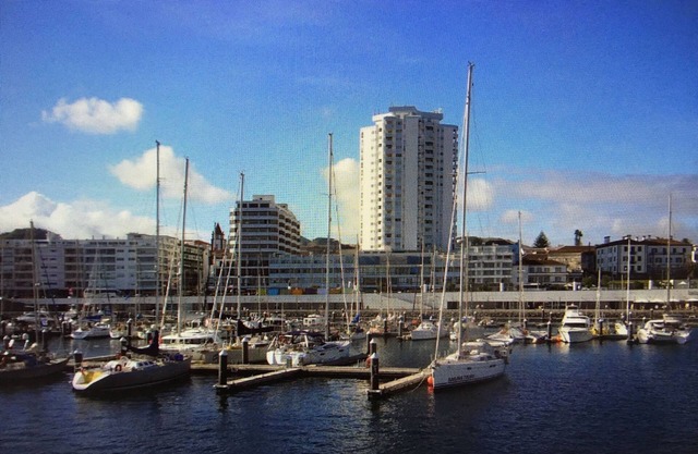 Confortable, City Central, Parking (In and Out)