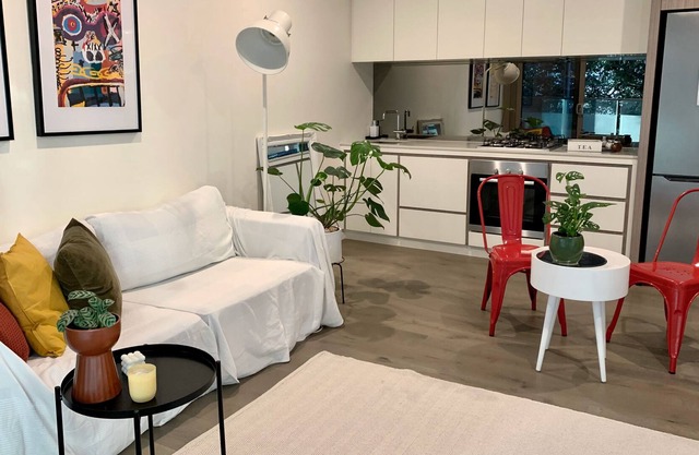 Comfy Botanical Getaway - Full Apartment with Pool and Gym Access