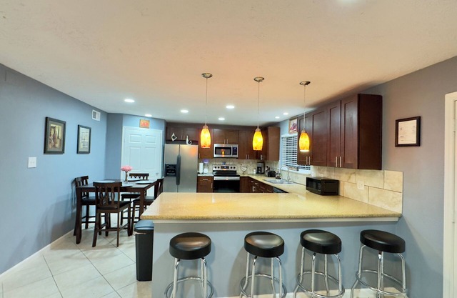 Comfy Haus at West Oaks Houston