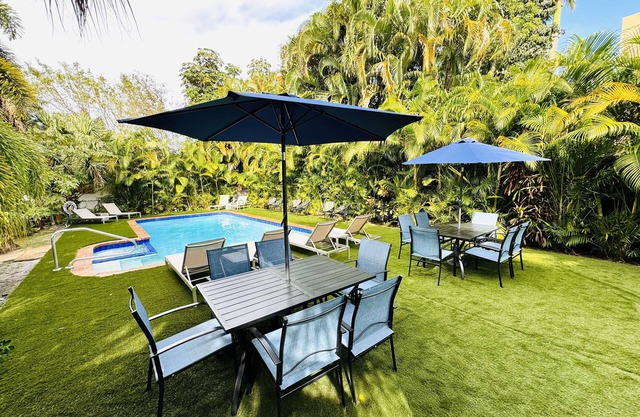 Comfy Studio w/ Sofa Bed & Pool Access