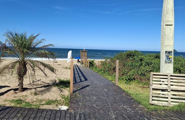 COMPLETE APARTMENT /100METERS FROM THE BEACH/ 19 MINUTES FROM BETO CARREIRO