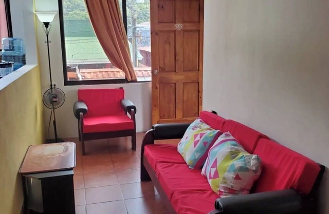 Apartamento completo , seguro , se reciben mascotas .