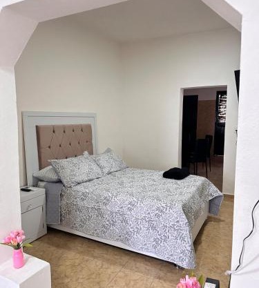 Complete House with Sophisticated Style and Comfort