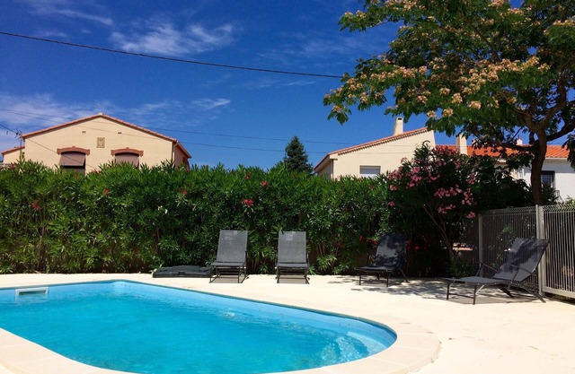 Casa completamente reformada con piscina, jardín, parking en Argelès.
